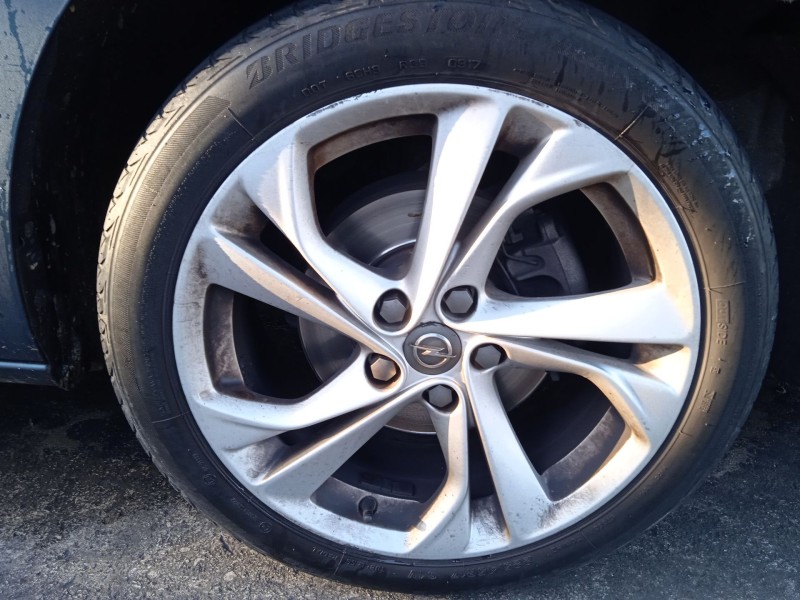 opel astra k sports tourer (b16) del año 2017