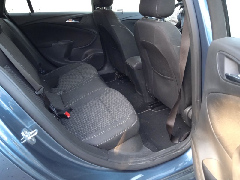 opel astra k sports tourer (b16) del año 2017