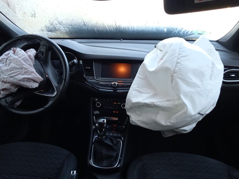 opel astra k sports tourer (b16) del año 2017