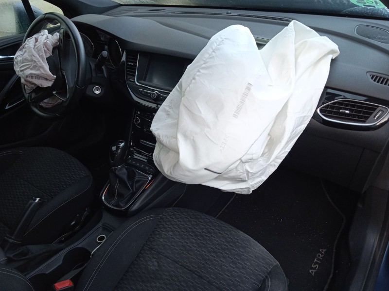 opel astra k sports tourer (b16) del año 2017