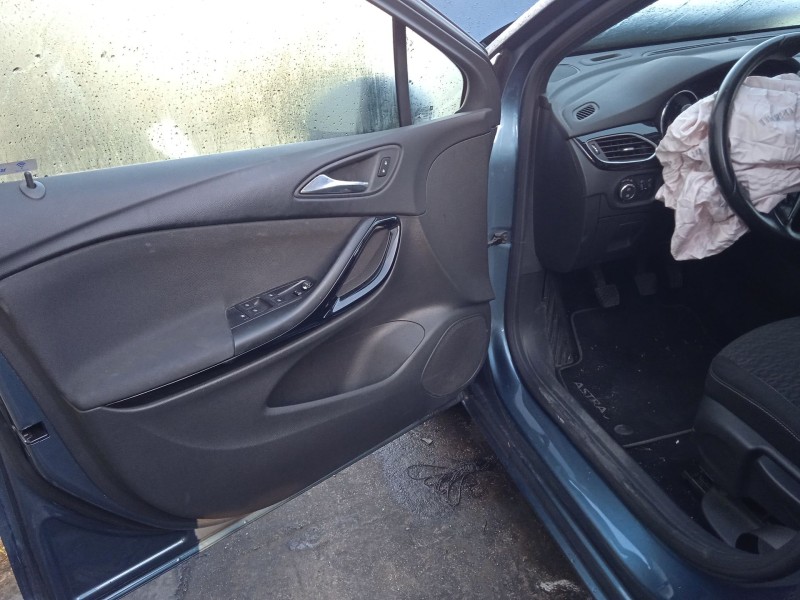 opel astra k sports tourer (b16) del año 2017