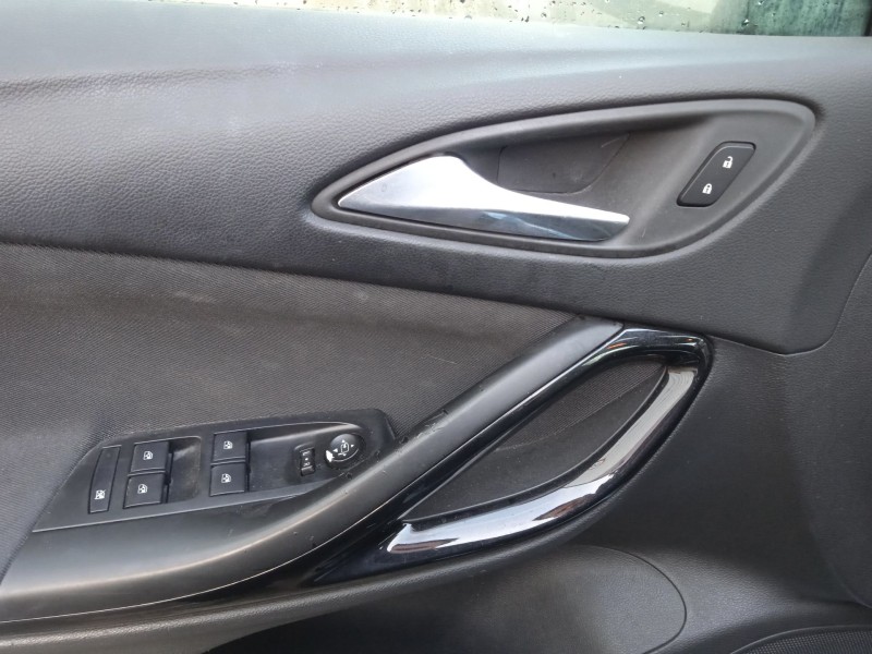 opel astra k sports tourer (b16) del año 2017