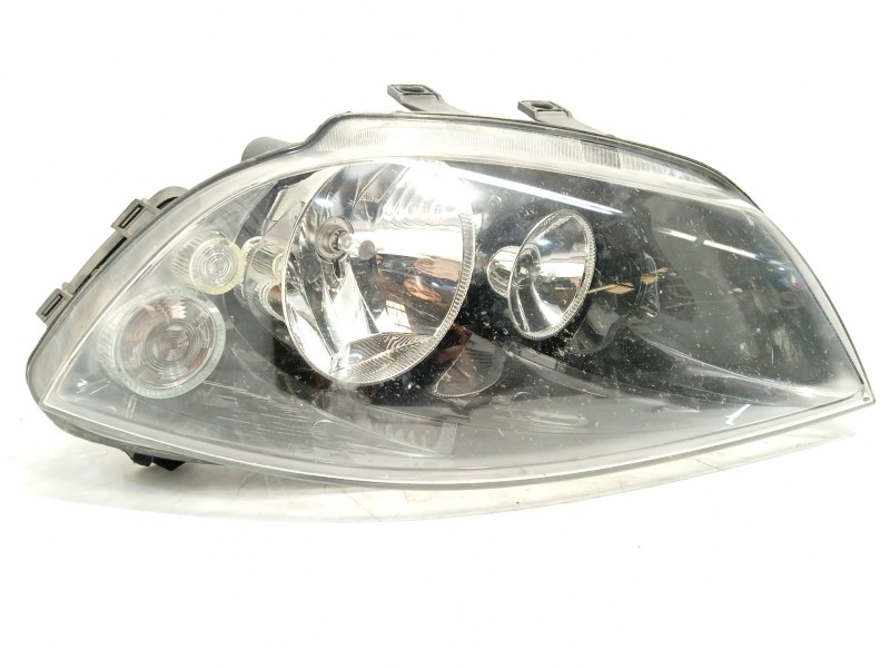 Recambio de faro derecho para seat ibiza iii (6l1) 1.4 16v referencia OEM IAM 6L1941006H  89317160