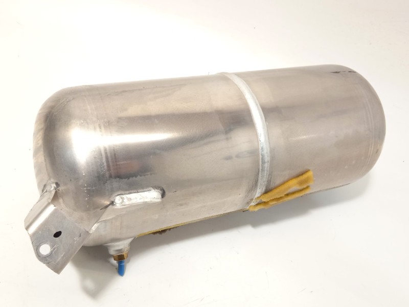 Recambio de acumulador suspension neumatica para audi q7 (4lb) 3.0 tdi quattro referencia OEM IAM 7L8616202A  
