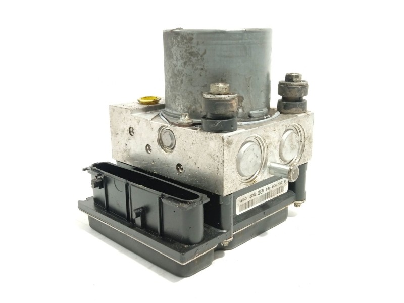 Recambio de abs para kia cee´d hatchback (ed) 1.6 crdi 115 referencia OEM IAM 589201H600  0265235330