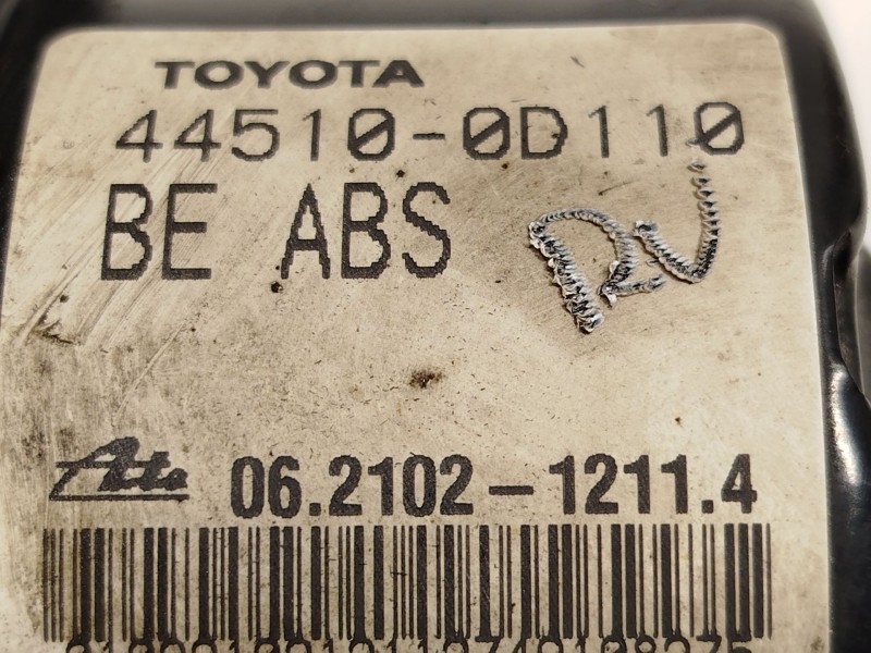 Recambio de abs para toyota yaris (_p9_) 1.0 vvt-i (ksp90_) referencia OEM IAM 445100D110  06210212114