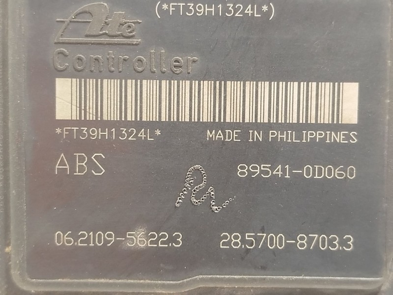 Recambio de abs para toyota yaris (_p9_) 1.0 vvt-i (ksp90_) referencia OEM IAM 445100D110  06210212114