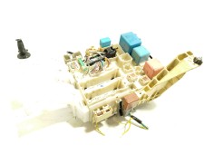 Recambio de caja reles / fusibles para toyota yaris (_p9_) 1.0 vvt-i (ksp90_) referencia OEM IAM 827300D290   2