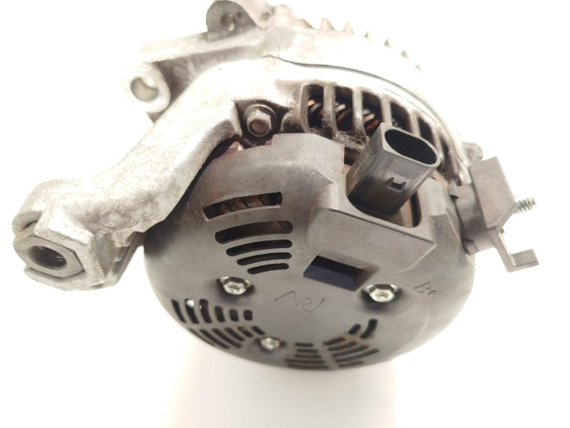 Recambio de alternador para bmw 1 (f20) 116 d referencia OEM IAM 8626086 12318626086 1042106731