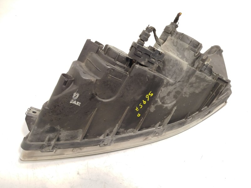 Recambio de faro derecho para hyundai sonata v (nf) 2.0 crdi referencia OEM IAM 921023K020  