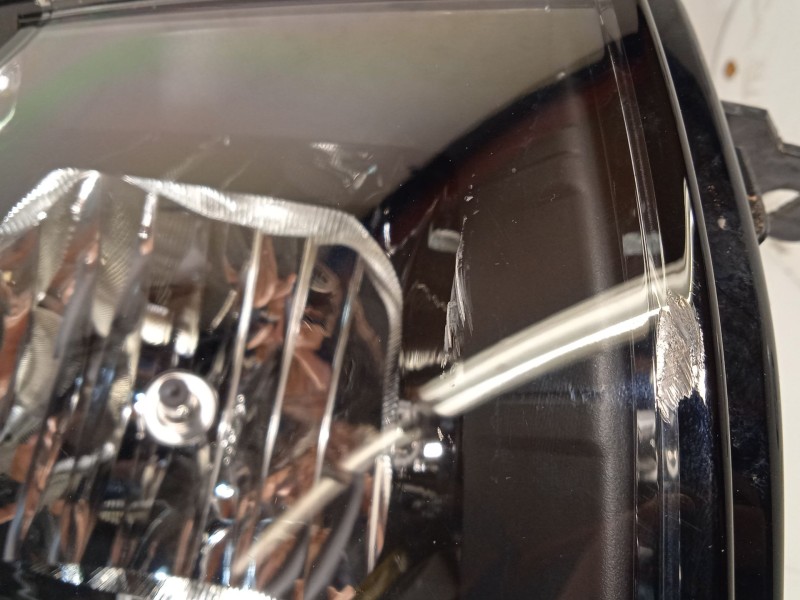 Recambio de faro derecho para ford tourneo courier 1.0 ecoboost referencia OEM IAM R2X613E014AF 2833282 