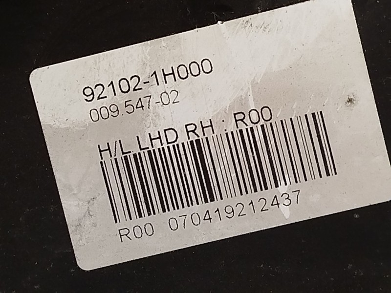 Recambio de faro derecho para kia cee´d hatchback (ed) 1.6 crdi 115 referencia OEM IAM 921021H000  