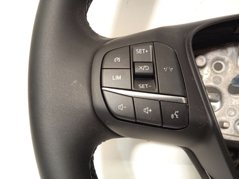 Recambio de volante para ford tourneo courier 1.0 ecoboost referencia OEM IAM R2X63600CC3UAW 2758423 