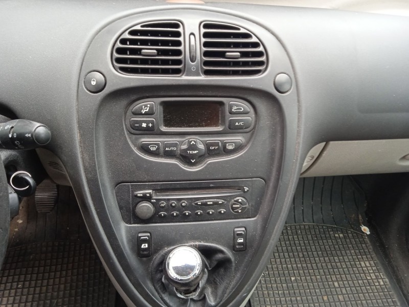 citroën xsara picasso (n68) del año 2003