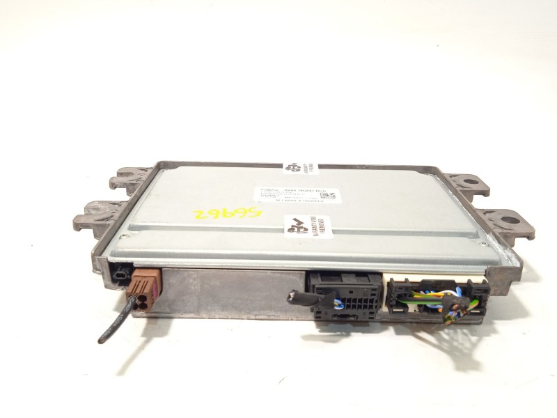 Recambio de modulo electronico para ford tourneo courier 1.0 ecoboost referencia OEM IAM R2X614G647BCD 2829384 