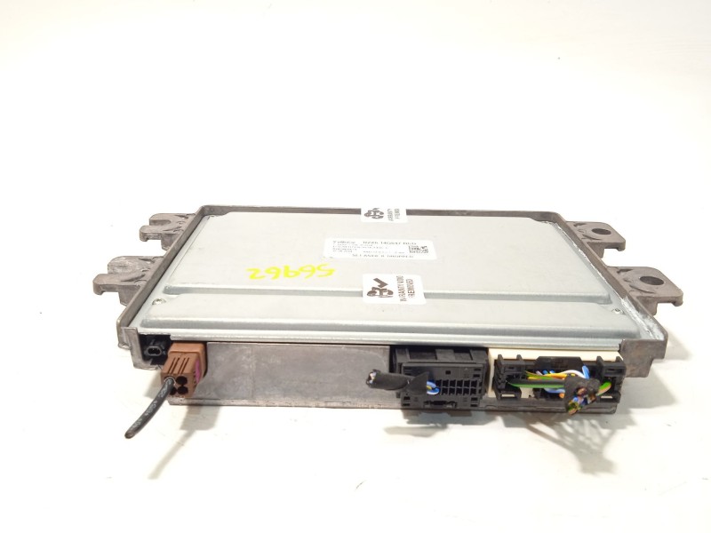 Recambio de modulo electronico para ford tourneo courier 1.0 ecoboost referencia OEM IAM R2X614G647BCD 2829384 