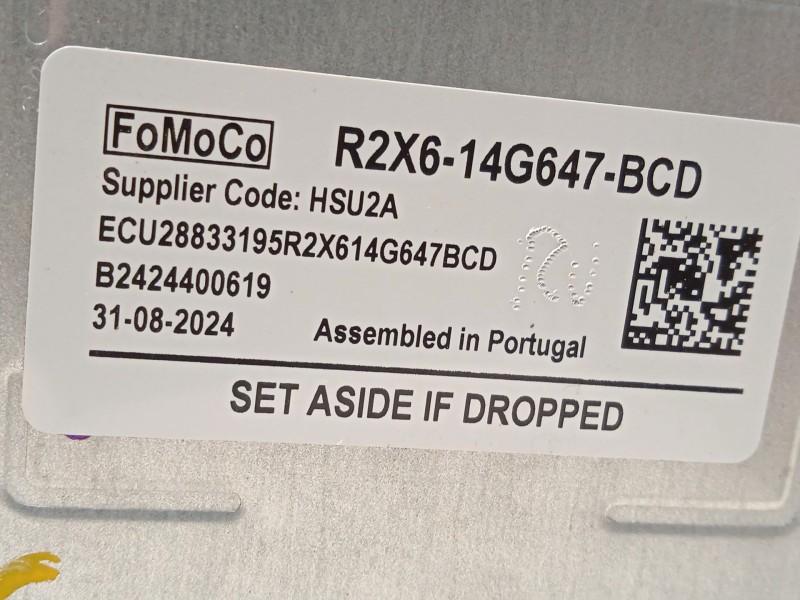 Recambio de modulo electronico para ford tourneo courier 1.0 ecoboost referencia OEM IAM R2X614G647BCD 2829384 