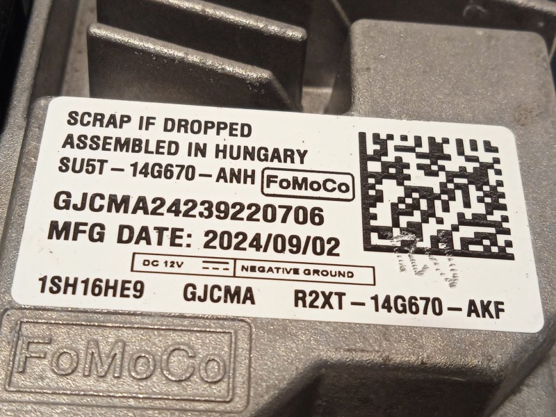 Recambio de modulo electronico para ford tourneo courier 1.0 ecoboost referencia OEM IAM R2XT14G670AKF 2849372 2790435