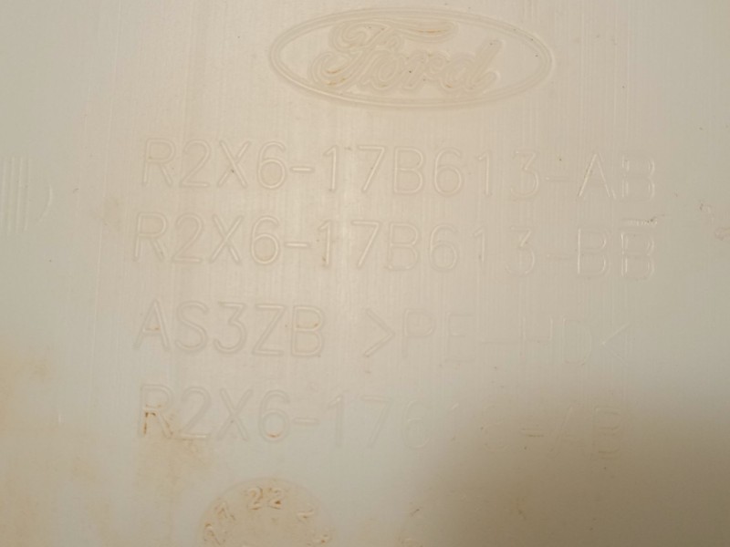 Recambio de deposito limpia para ford tourneo courier 1.0 ecoboost referencia OEM IAM R2X617618AB 2690752 