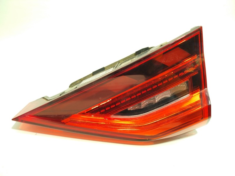 Recambio de piloto trasero derecho interior para audi a1 sportback (gba) 25 tfsi referencia OEM IAM 82A945094B  