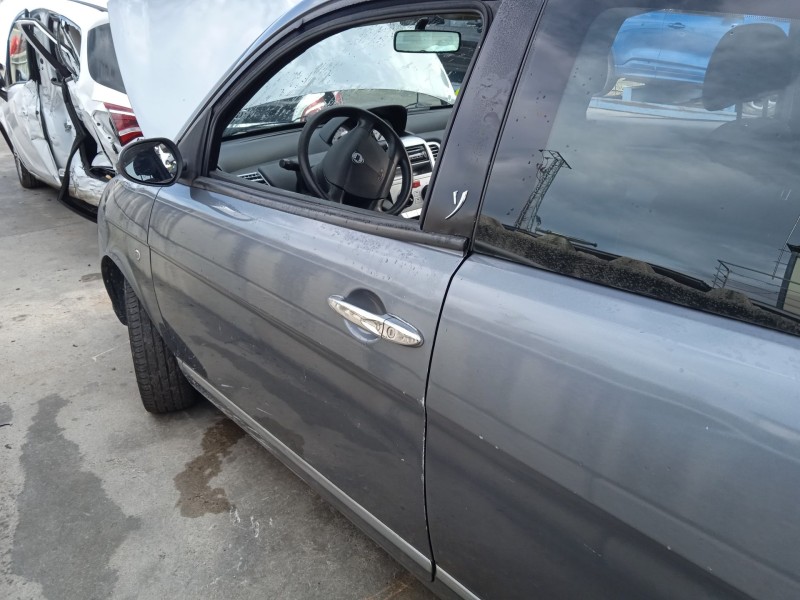 lancia ypsilon (843_) del año 2008