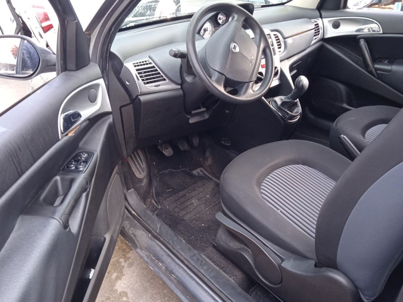 lancia ypsilon (843_) del año 2008