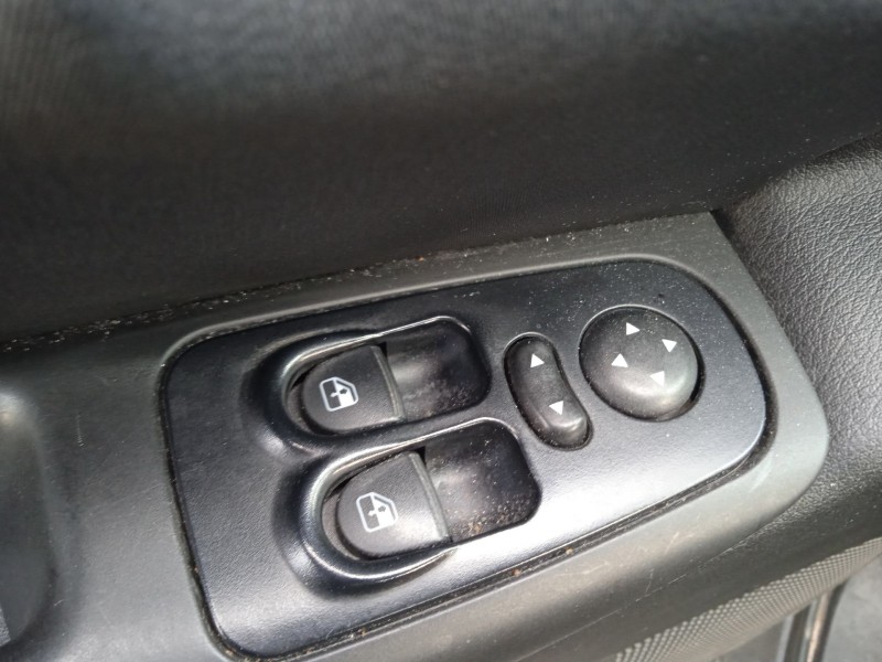 lancia ypsilon (843_) del año 2008