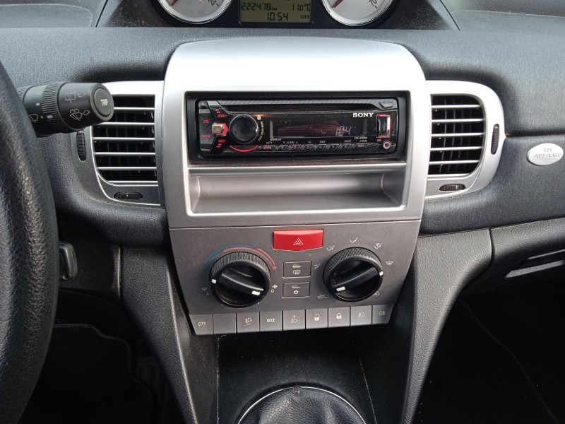 lancia ypsilon (843_) del año 2008