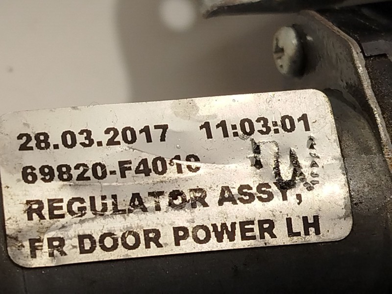 Recambio de elevalunas delantero izquierdo para toyota c-hr (_x1_) 1.8 hybrid (zyx10_, zyx11_) referencia OEM IAM 69820F4010  