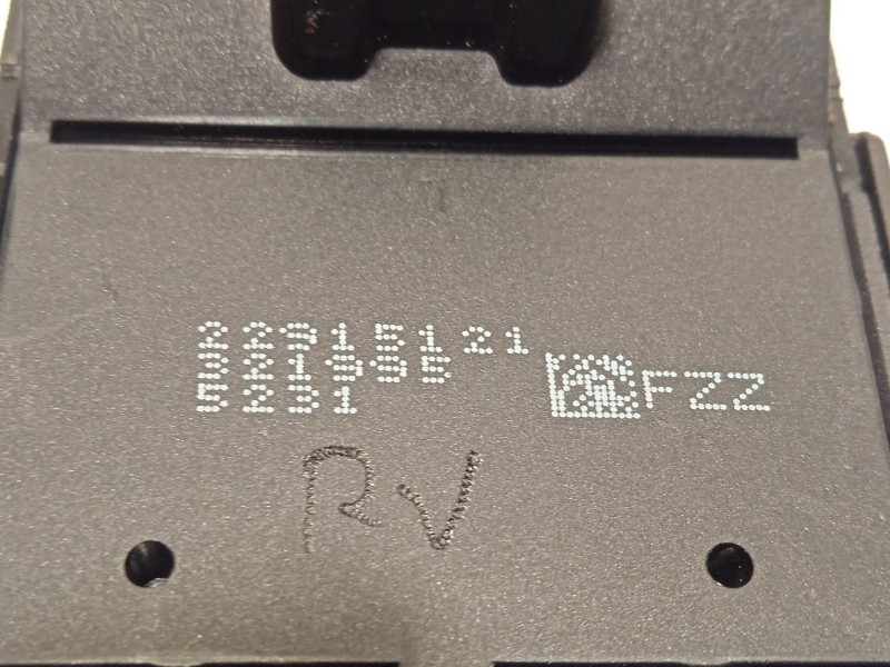 Recambio de mando elevalunas delantero izquierdo para opel insignia a (g09) 2.0 cdti (68) referencia OEM IAM 22915121  