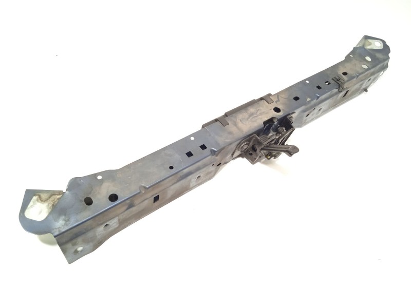 Recambio de travesaño superior para opel insignia a (g09) 2.0 cdti (68) referencia OEM IAM 22916631  