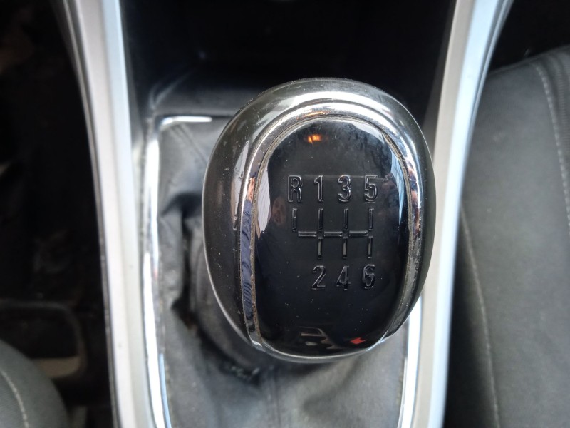 opel astra j (p10) del año 2010