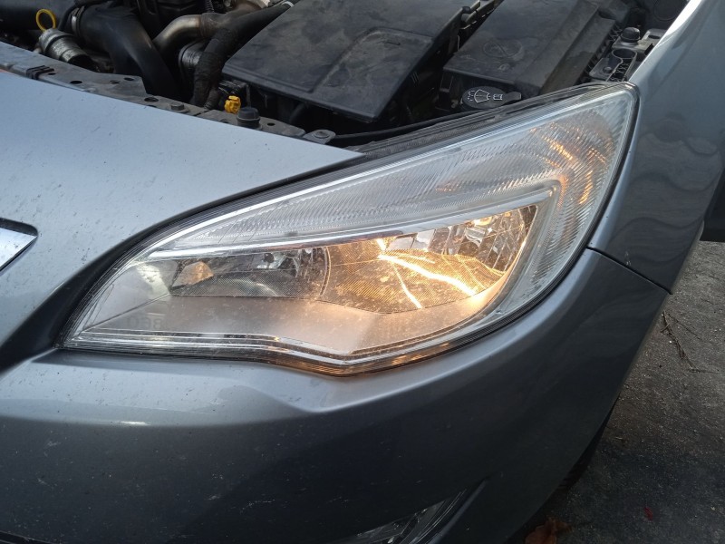 opel astra j (p10) del año 2010