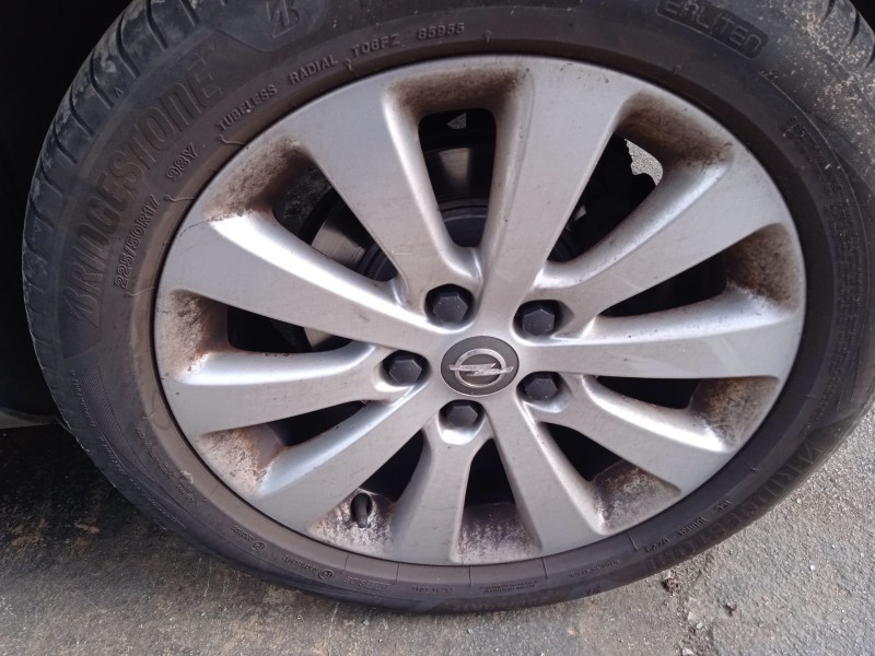 opel astra j (p10) del año 2010