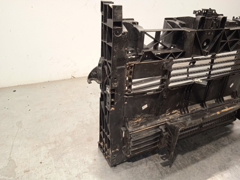 Recambio de panel frontal para ford tourneo courier 1.0 ecoboost referencia OEM IAM 2817910 R2X68473BC 