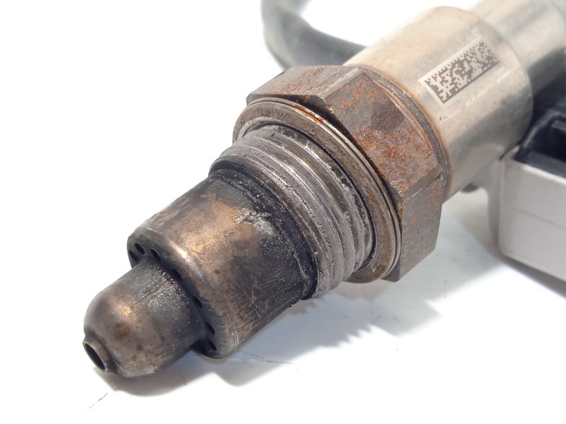 Recambio de sonda lambda para ford tourneo courier 1.0 ecoboost referencia OEM IAM R2X19Y460AA 2660424 025803703S