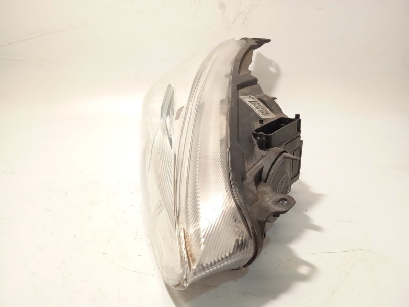 Recambio de faro derecho para ford focus iii sedán 1.0 ecoboost referencia OEM IAM F1EB13W029AF 1827688 