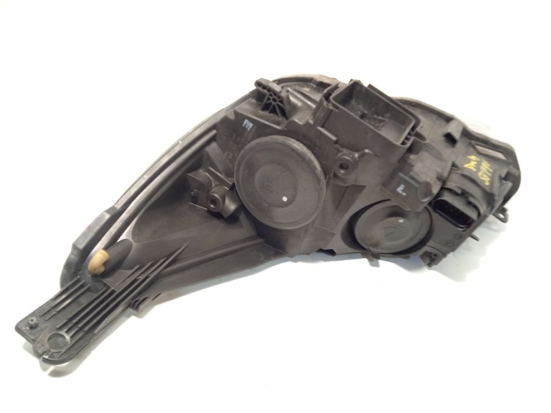 Recambio de faro derecho para ford focus iii sedán 1.0 ecoboost referencia OEM IAM F1EB13W029AF 1827688 