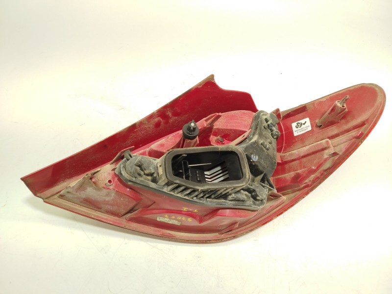 Recambio de piloto trasero izquierdo para peugeot 207/207+ (wa_, wc_) 1.6 hdi referencia OEM IAM 6350HQ  