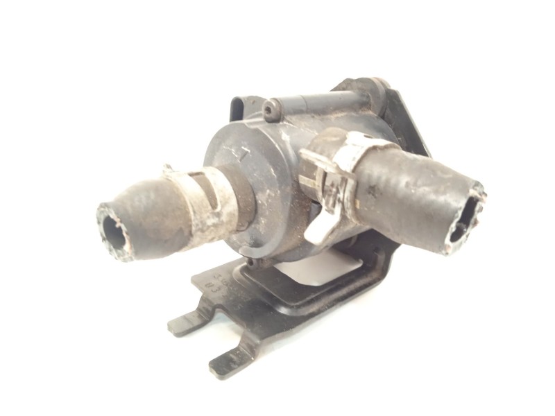 Recambio de bomba agua para ford focus iii sedán 1.0 ecoboost referencia OEM IAM CM5G8C419AA 1763048 