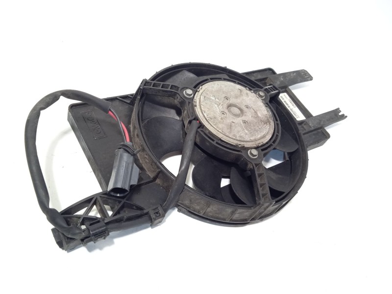 Recambio de electroventilador para ford focus iii sedán 1.0 ecoboost referencia OEM IAM BV618C607SC 1815246 