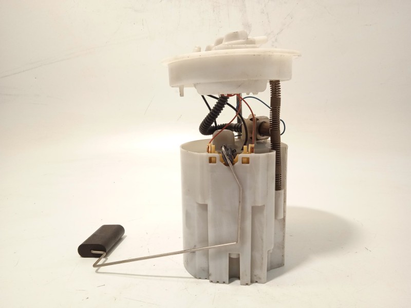 Recambio de bomba combustible para ford focus iii sedán 1.0 ecoboost referencia OEM IAM BV619H307JD 2071710 0580200065