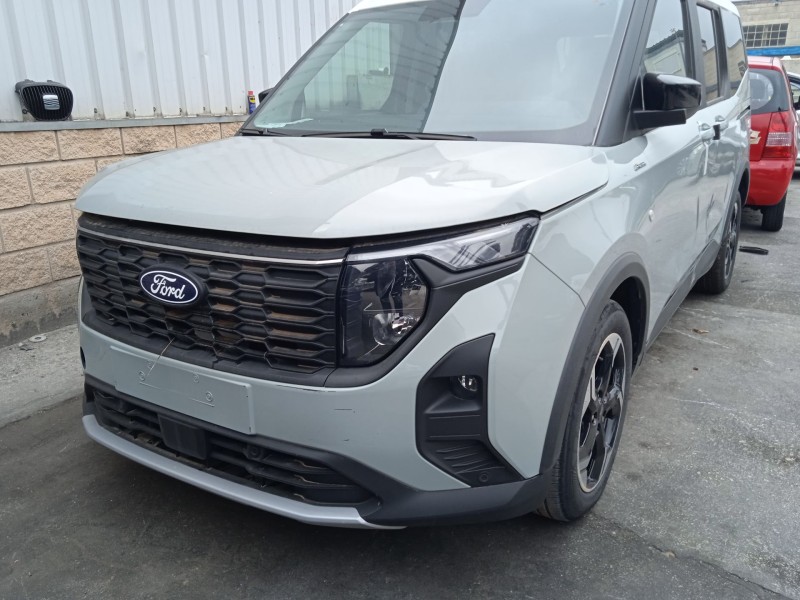 ford tourneo courier del año 2024