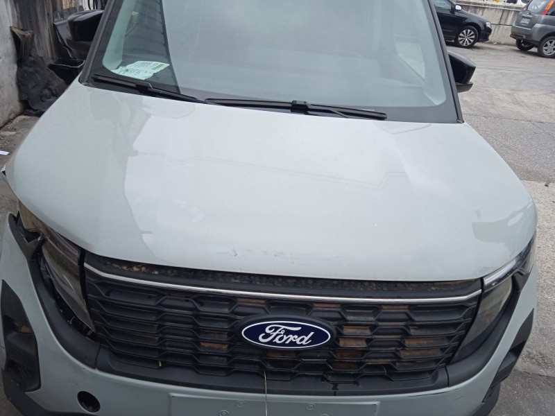 ford tourneo courier del año 2024