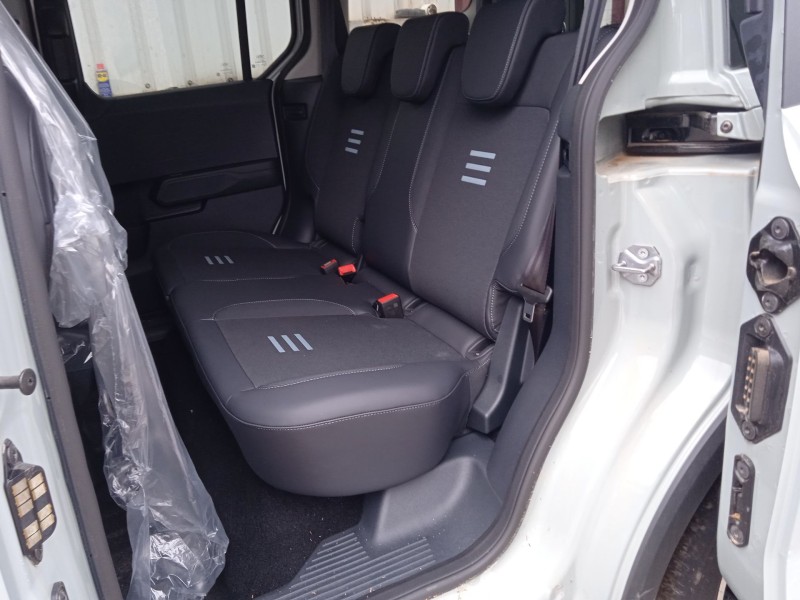 ford tourneo courier del año 2024