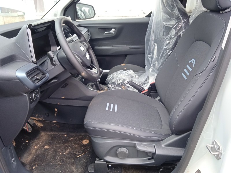 ford tourneo courier del año 2024