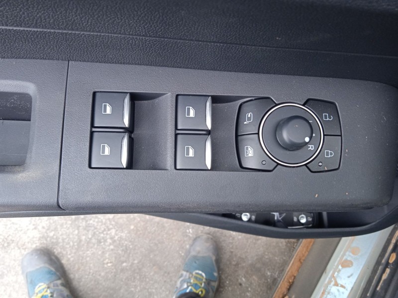 ford tourneo courier del año 2024