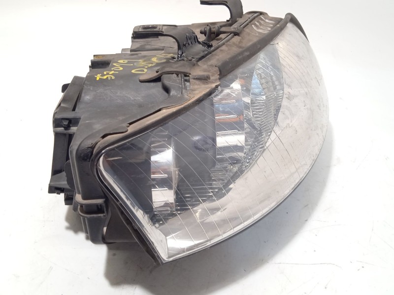 Recambio de faro derecho para audi a4 b6 avant (8e5) 1.9 tdi referencia OEM IAM 8E0941030C  89305705