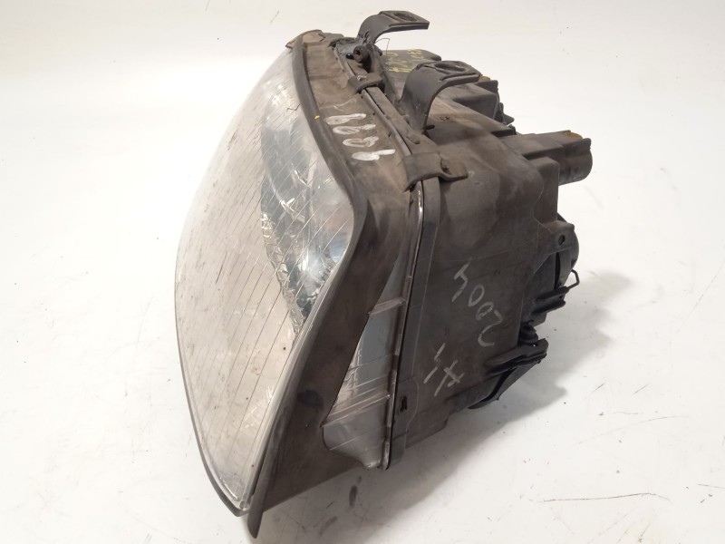 Recambio de faro derecho para audi a4 b6 avant (8e5) 1.9 tdi referencia OEM IAM 8E0941030C  89305705