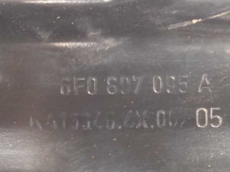 Recambio de refuerzo paragolpes delantero para seat arona (kj7, kjp) 1.0 tsi referencia OEM IAM 6F0807095A 6F0807109H 